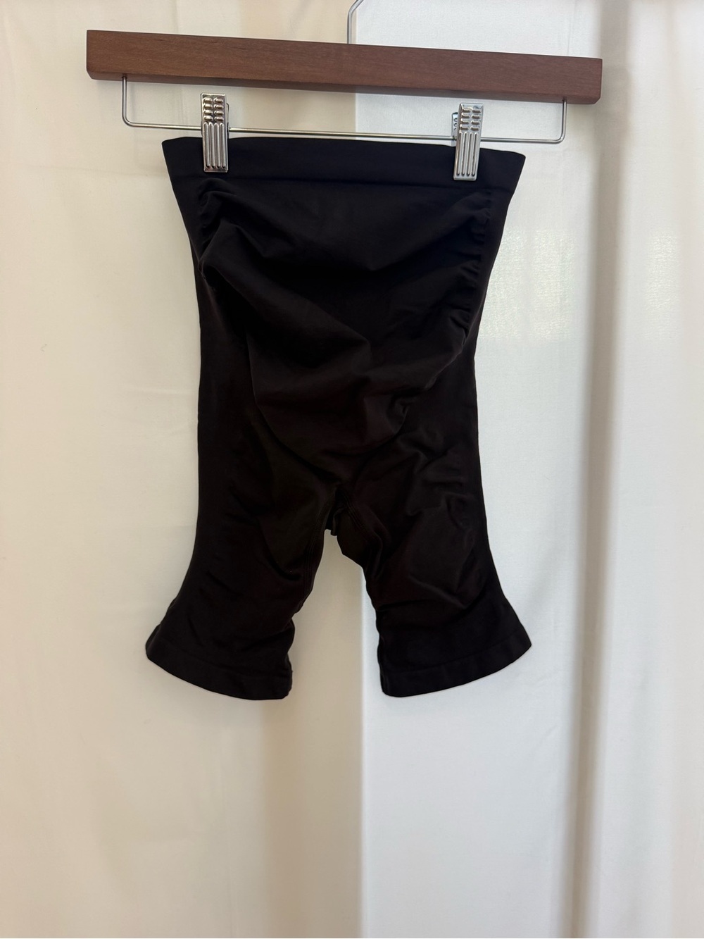 SKIMS Maternity Shape-wear shorts